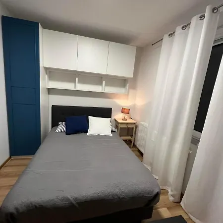 Δωμάτια σε οικογενειακή κατοικία Sztorm *