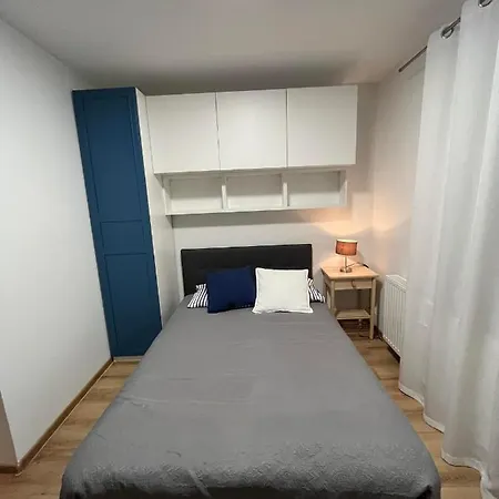 Δωμάτια σε οικογενειακή κατοικία Sztorm *